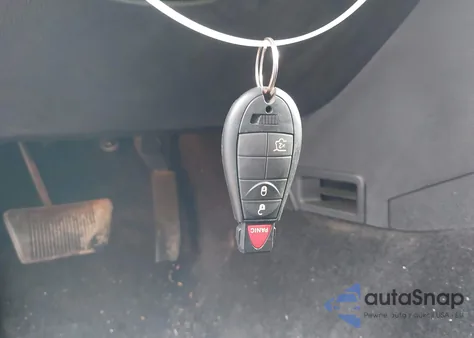 2008 Jeep Commander Sport z USA, uszkodzony, nr VIN 1J8HG48K78C152646